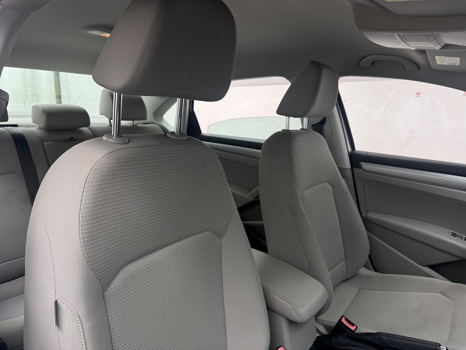 Thumbnail: 2016 Volkswagen Passat - 2
