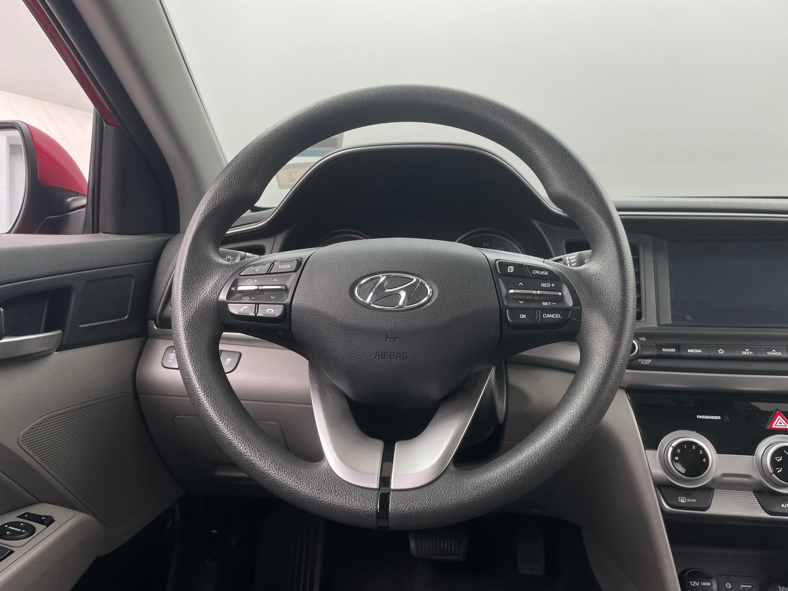 Thumbnail: 2019 Hyundai Elantra - 5