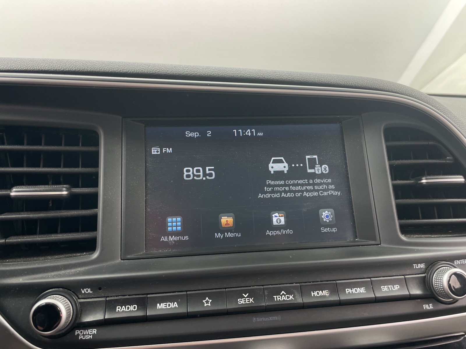 Thumbnail: 2019 Hyundai Elantra - 4
