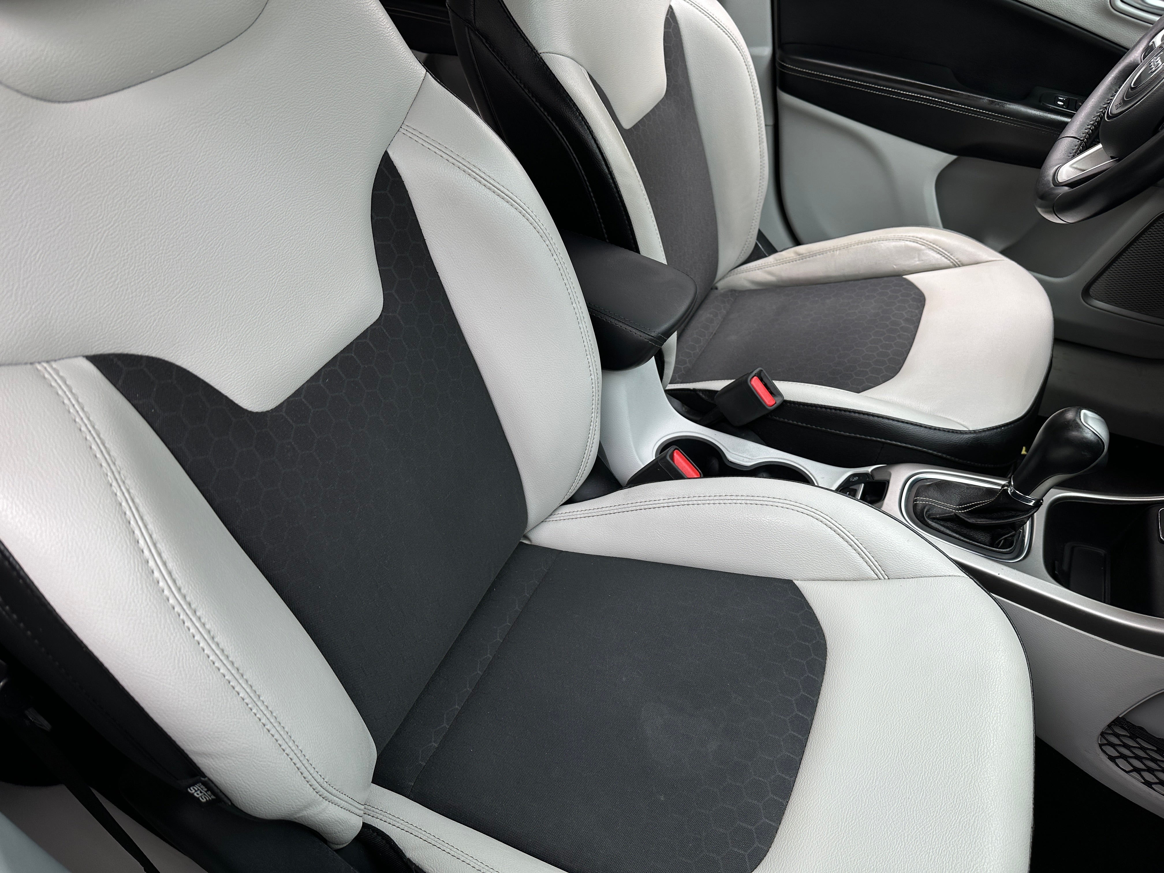 Thumbnail: 2019 Jeep Compass - 2