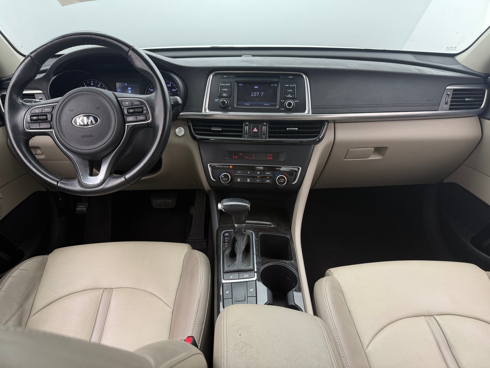Thumbnail: 2016 Kia Optima - 2