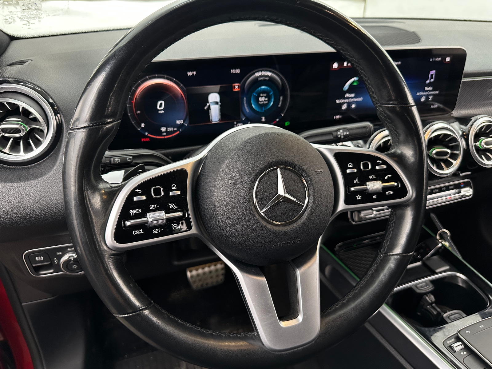 Thumbnail: 2021 Mercedes-Benz GLB - 4