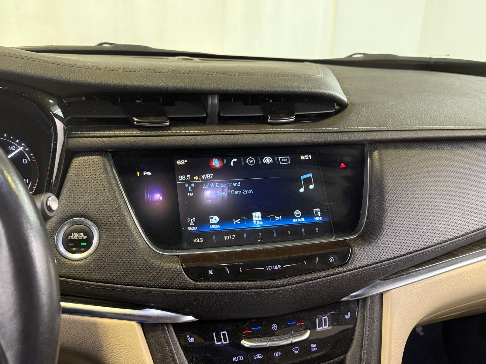 Thumbnail: 2019 Cadillac XT5 - 3
