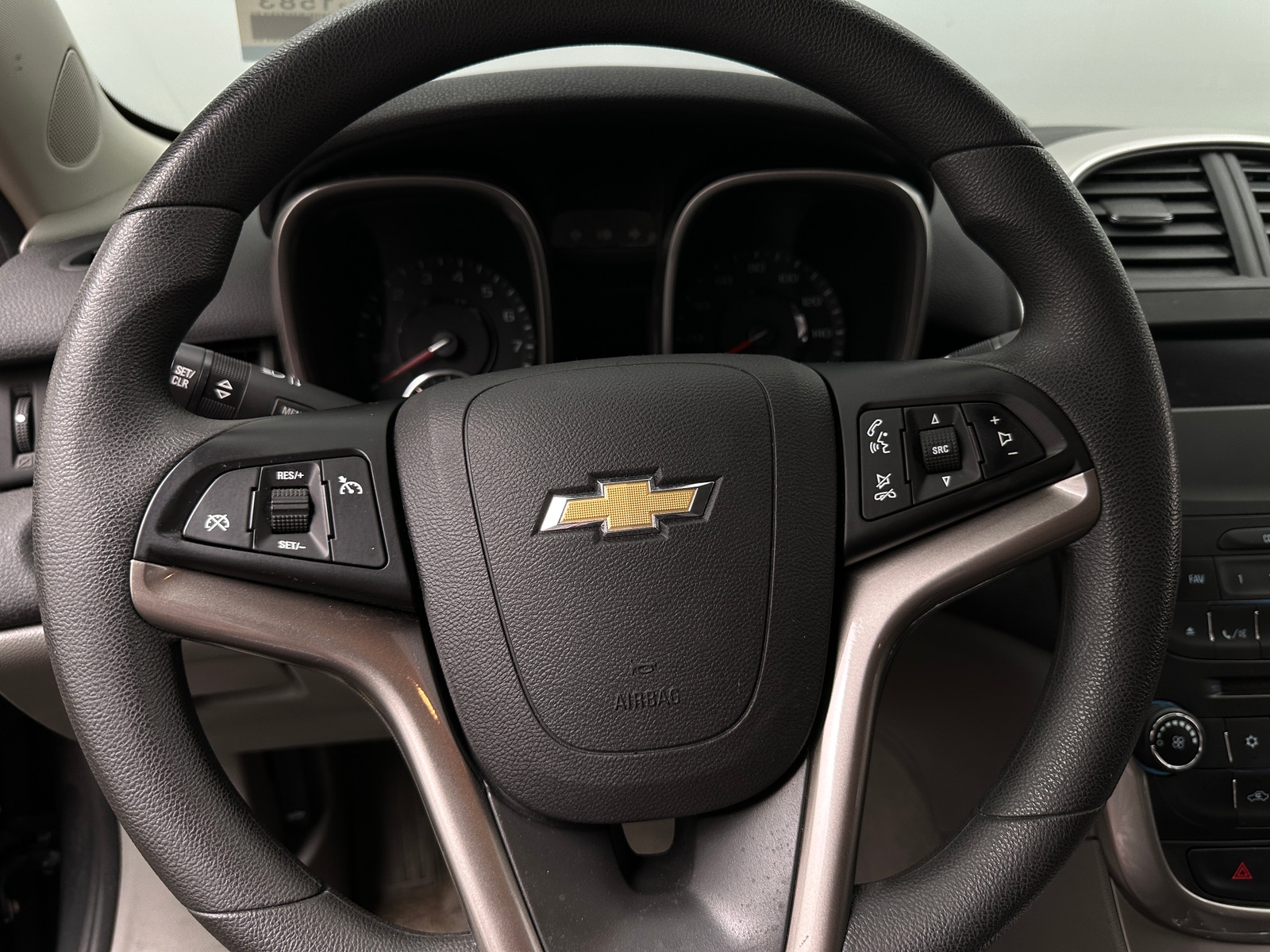 Thumbnail: 2014 Chevrolet Malibu - 5