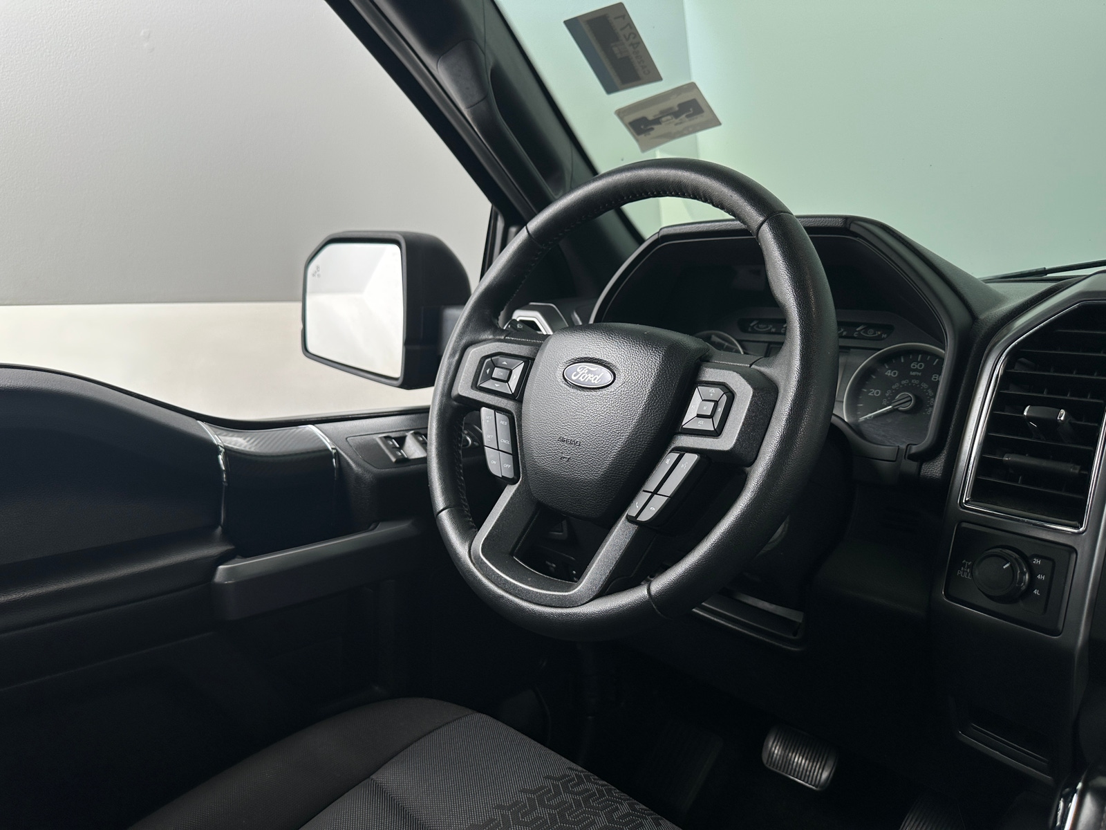 Thumbnail: 2018 Ford Econoline - 5