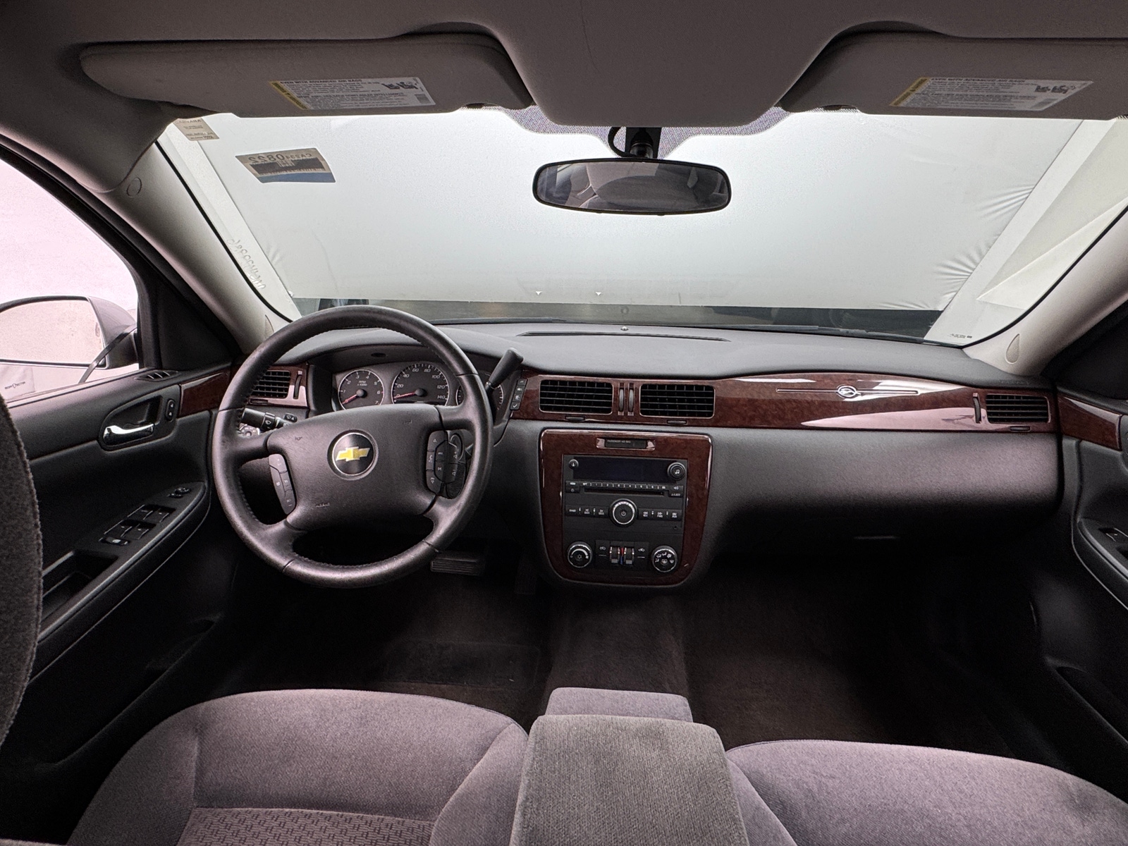 Thumbnail: 2011 Chevrolet Impala - 3