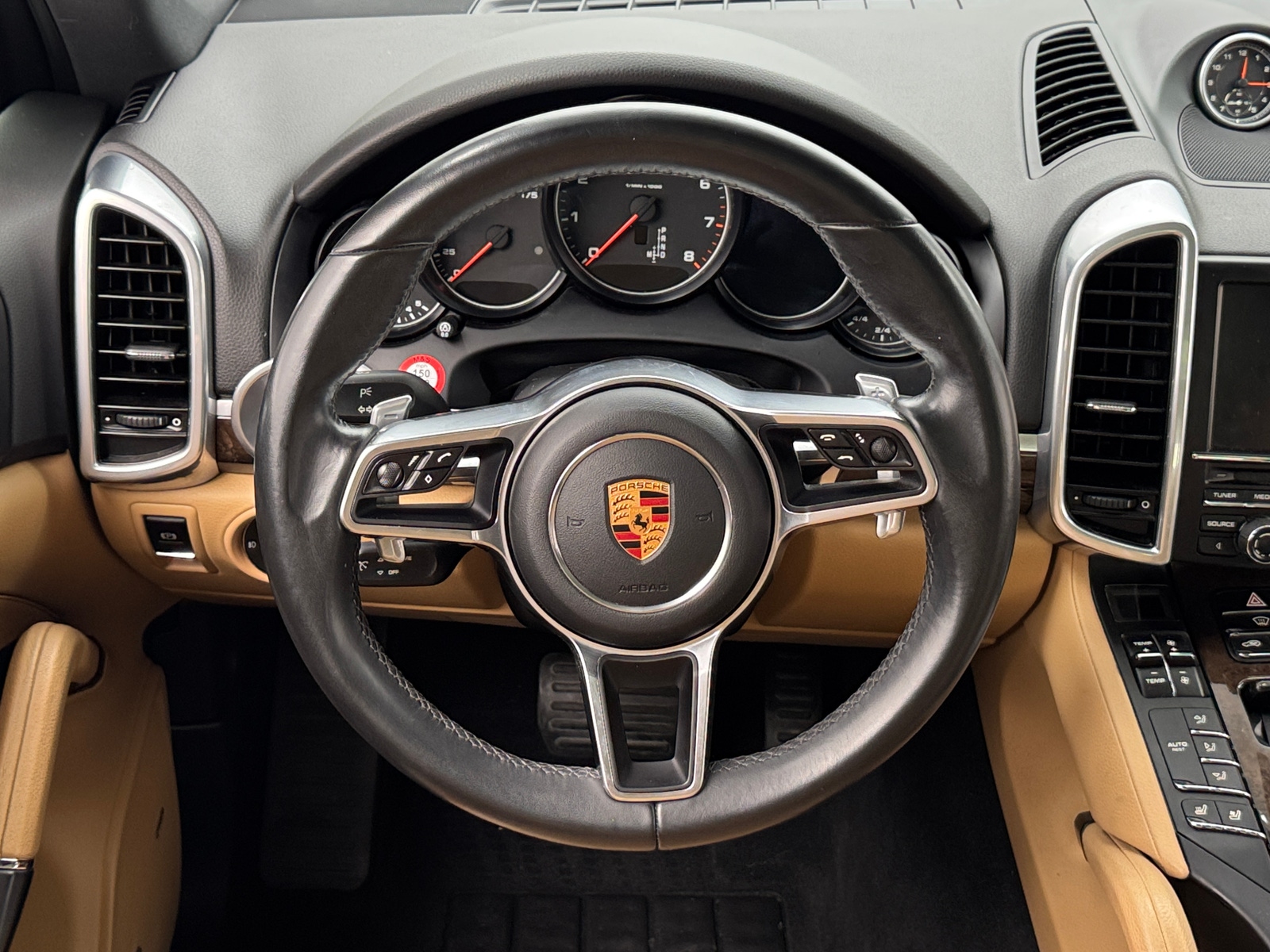 Thumbnail: 2016 Porsche Cayenne - 4