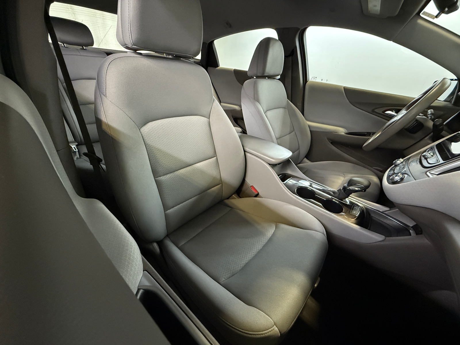 Thumbnail: 2022 Chevrolet Malibu - 2