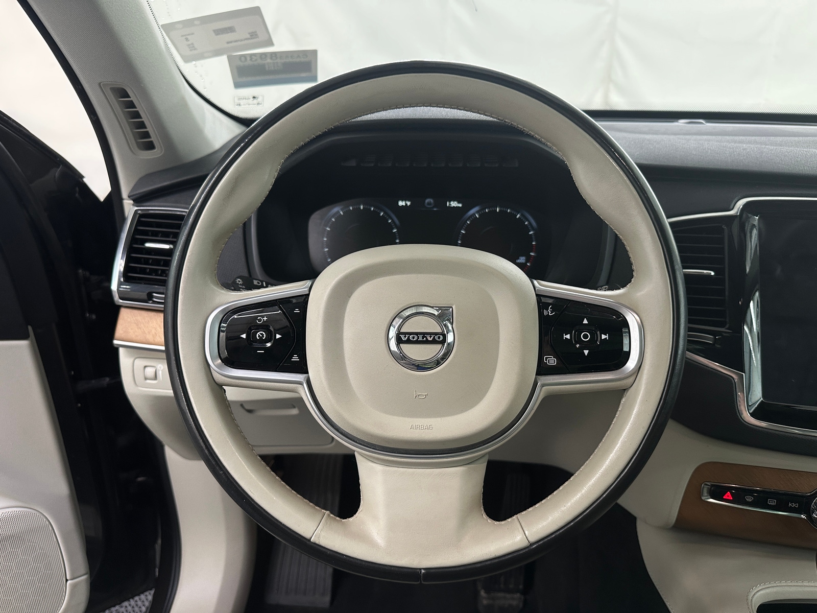 Thumbnail: 2018 Volvo XC90 - 4