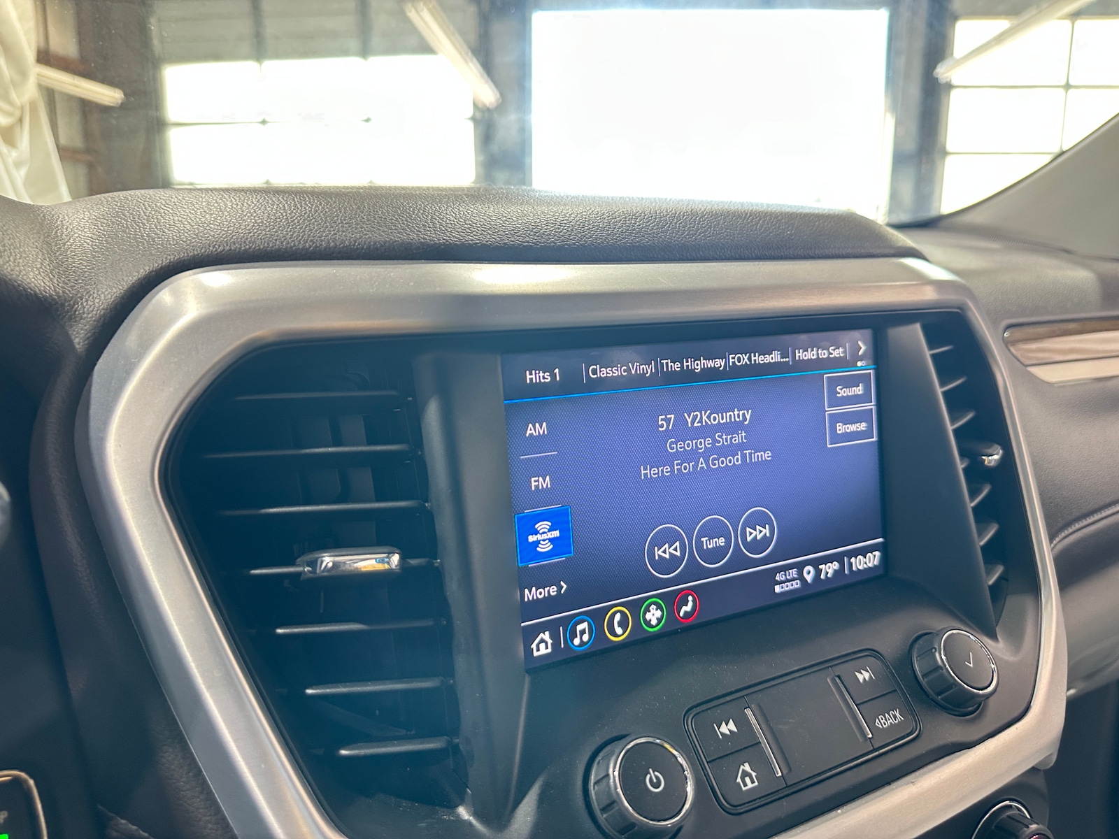 Thumbnail: 2022 GMC Acadia - 4