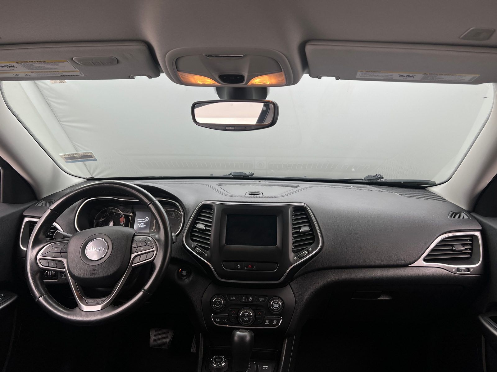 Thumbnail: 2019 Jeep Cherokee - 3