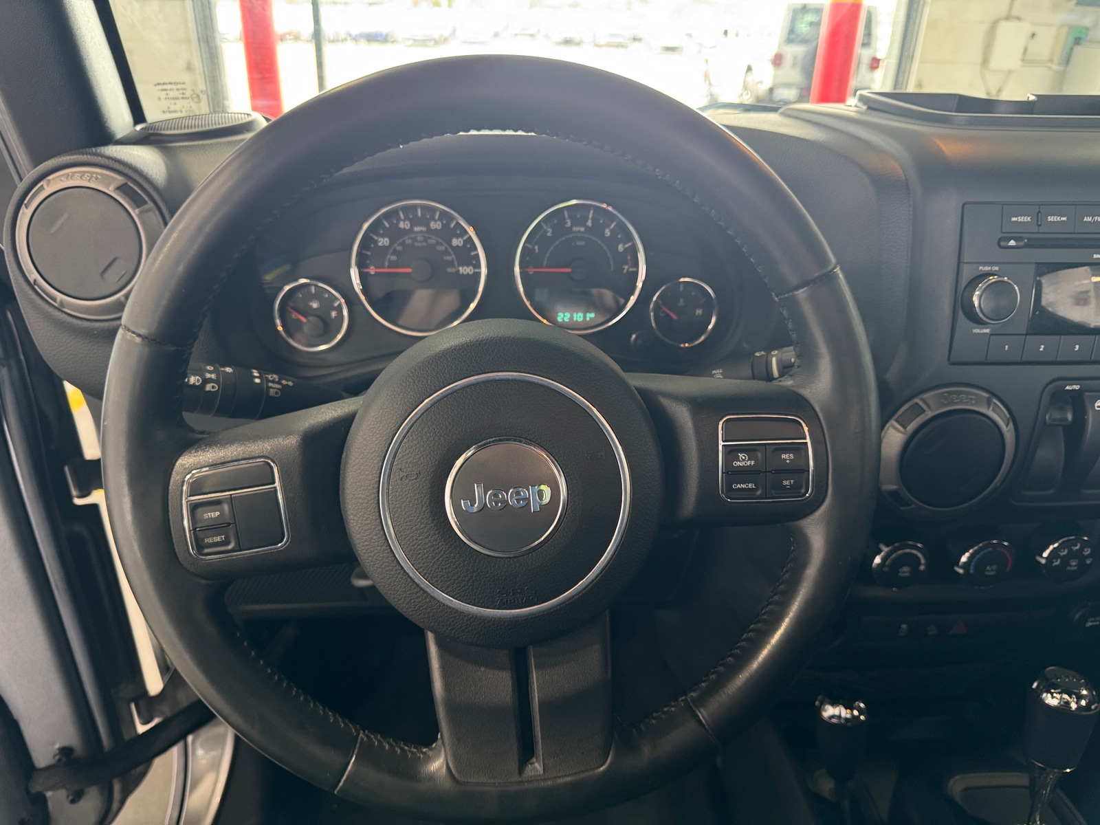 Thumbnail: 2015 Jeep Wrangler - 5