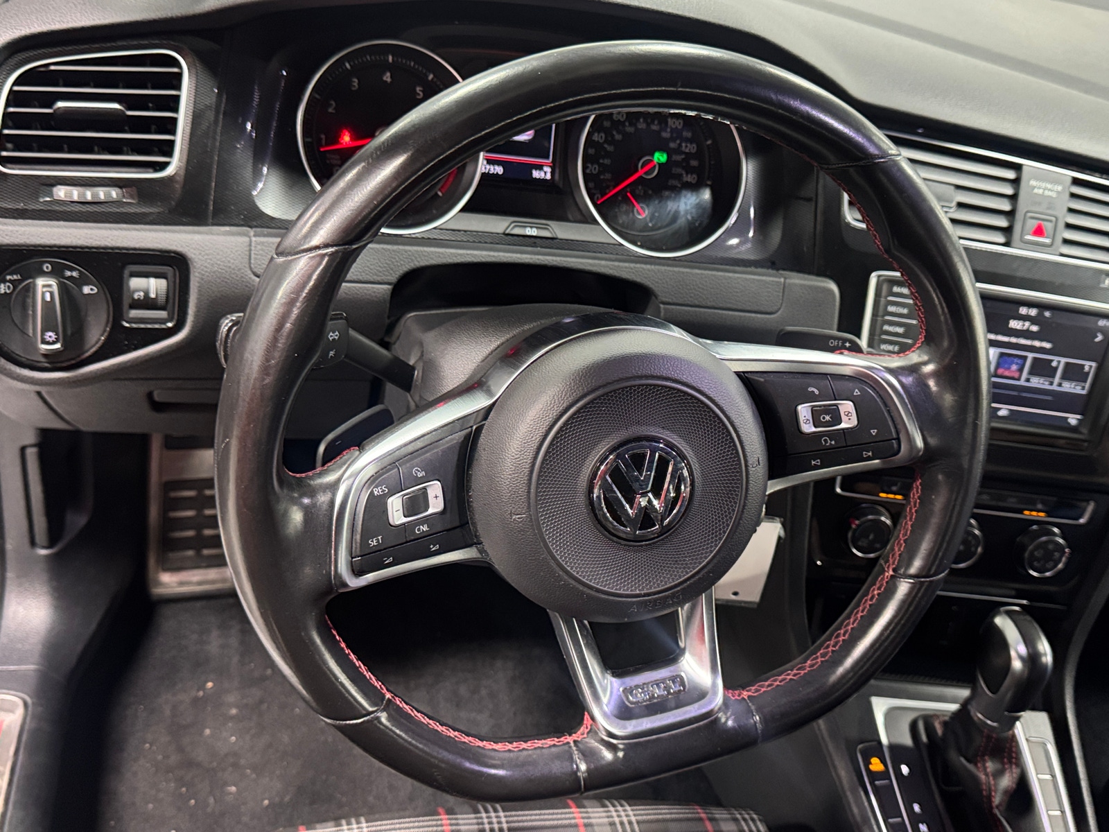 Thumbnail: 2017 Volkswagen Golf - 5