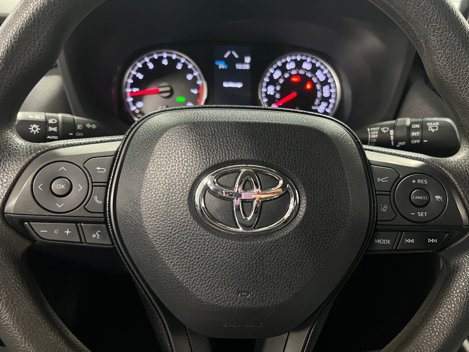 Thumbnail: 2021 Toyota RAV4 - 5