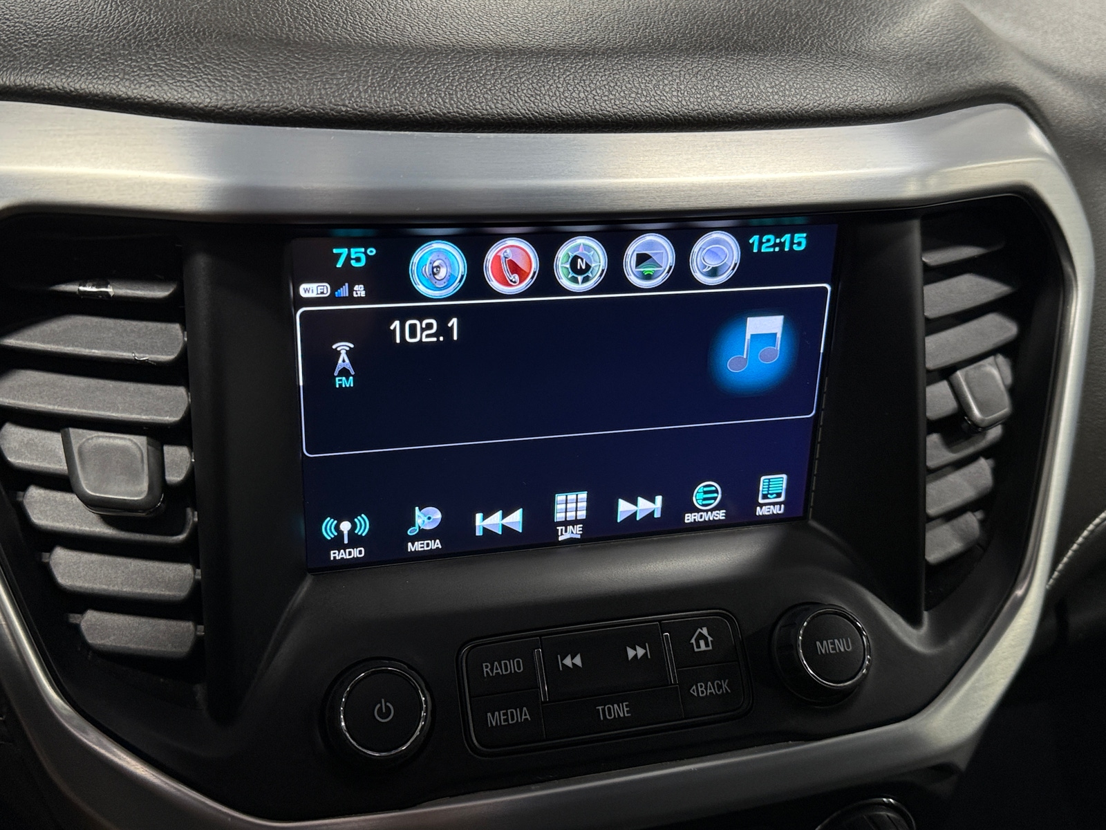 Thumbnail: 2018 GMC Acadia - 3