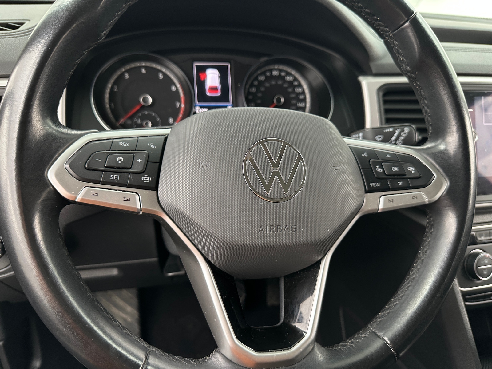 Thumbnail: 2021 Volkswagen Atlas - 4