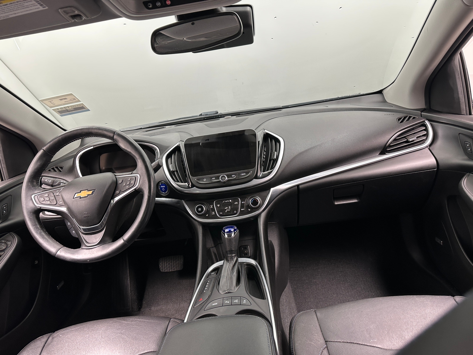 Thumbnail: 2017 Chevrolet Volt - 2