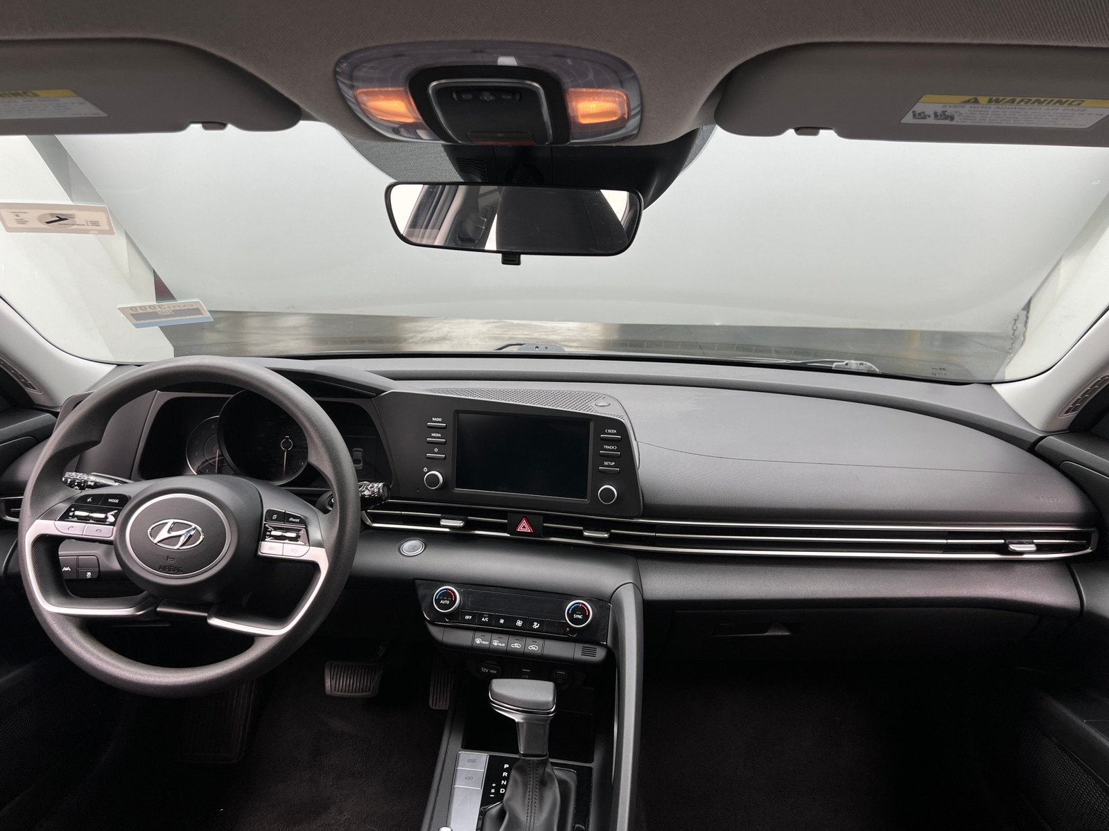 Thumbnail: 2023 Hyundai Elantra - 3