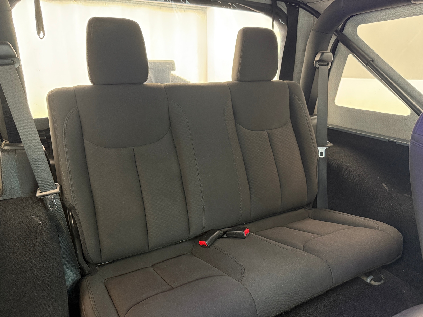 Thumbnail: 2015 Jeep Wrangler - 5
