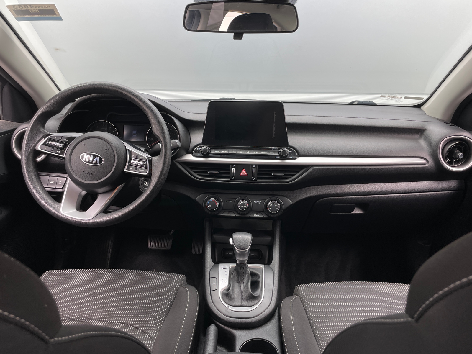 Thumbnail: 2020 Kia Forte - 3