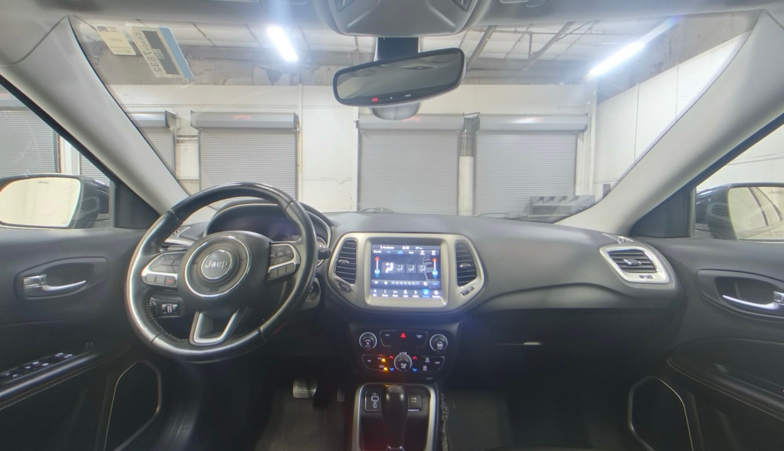 Thumbnail: 2019 Jeep Compass - 3