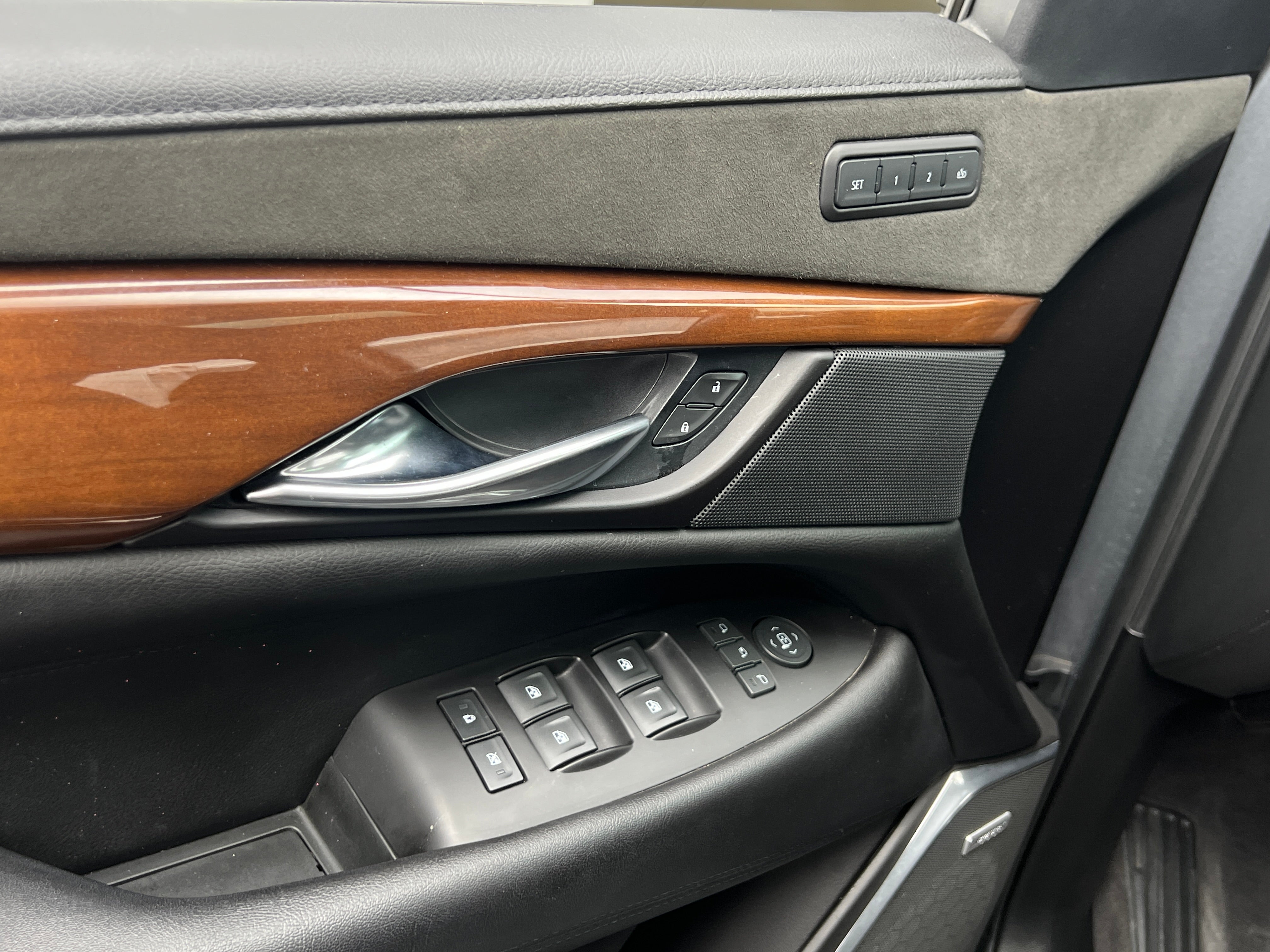 2020 Cadillac Escalade ESV