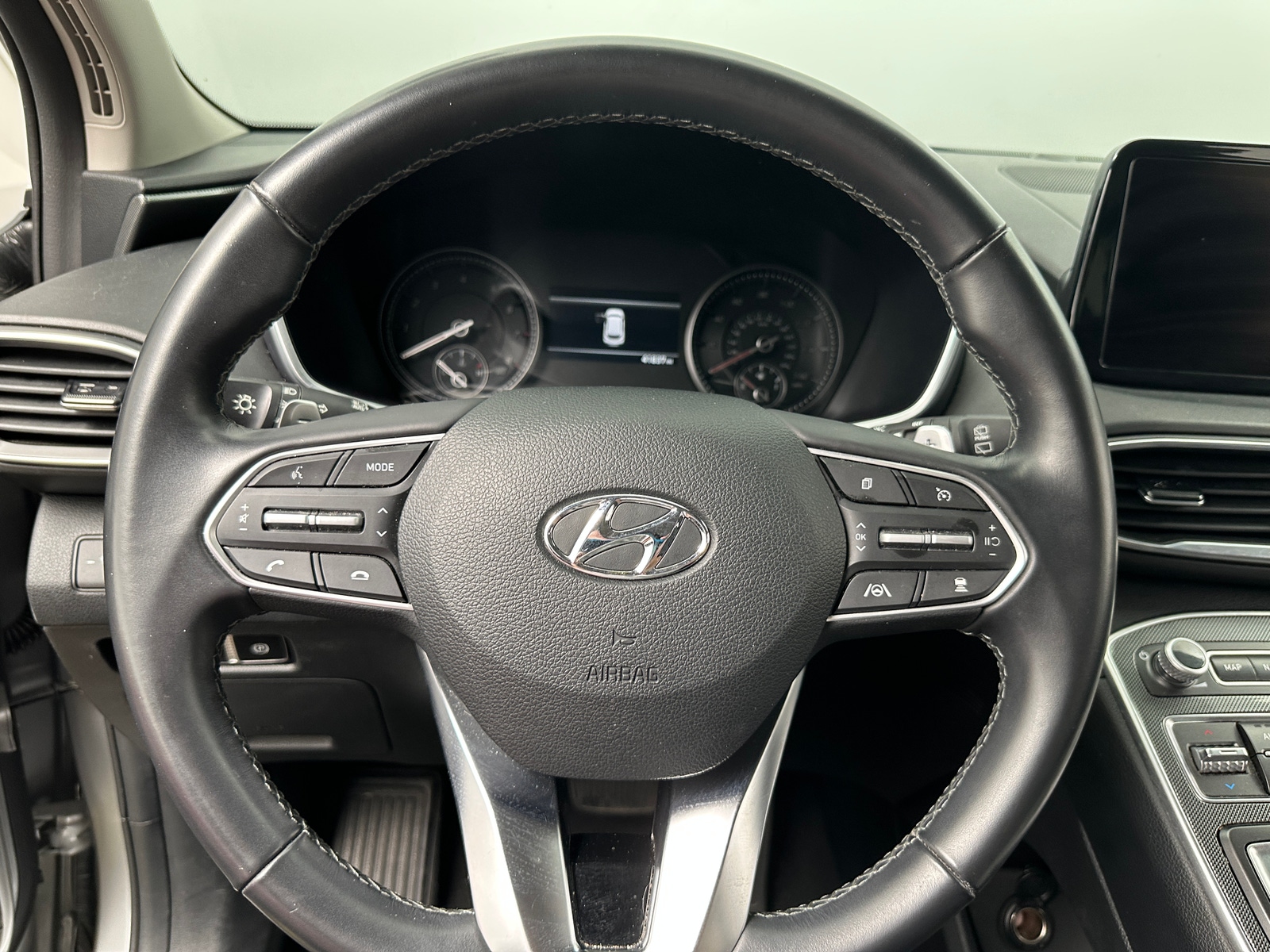 Thumbnail: 2023 Hyundai Santa Fe - 5
