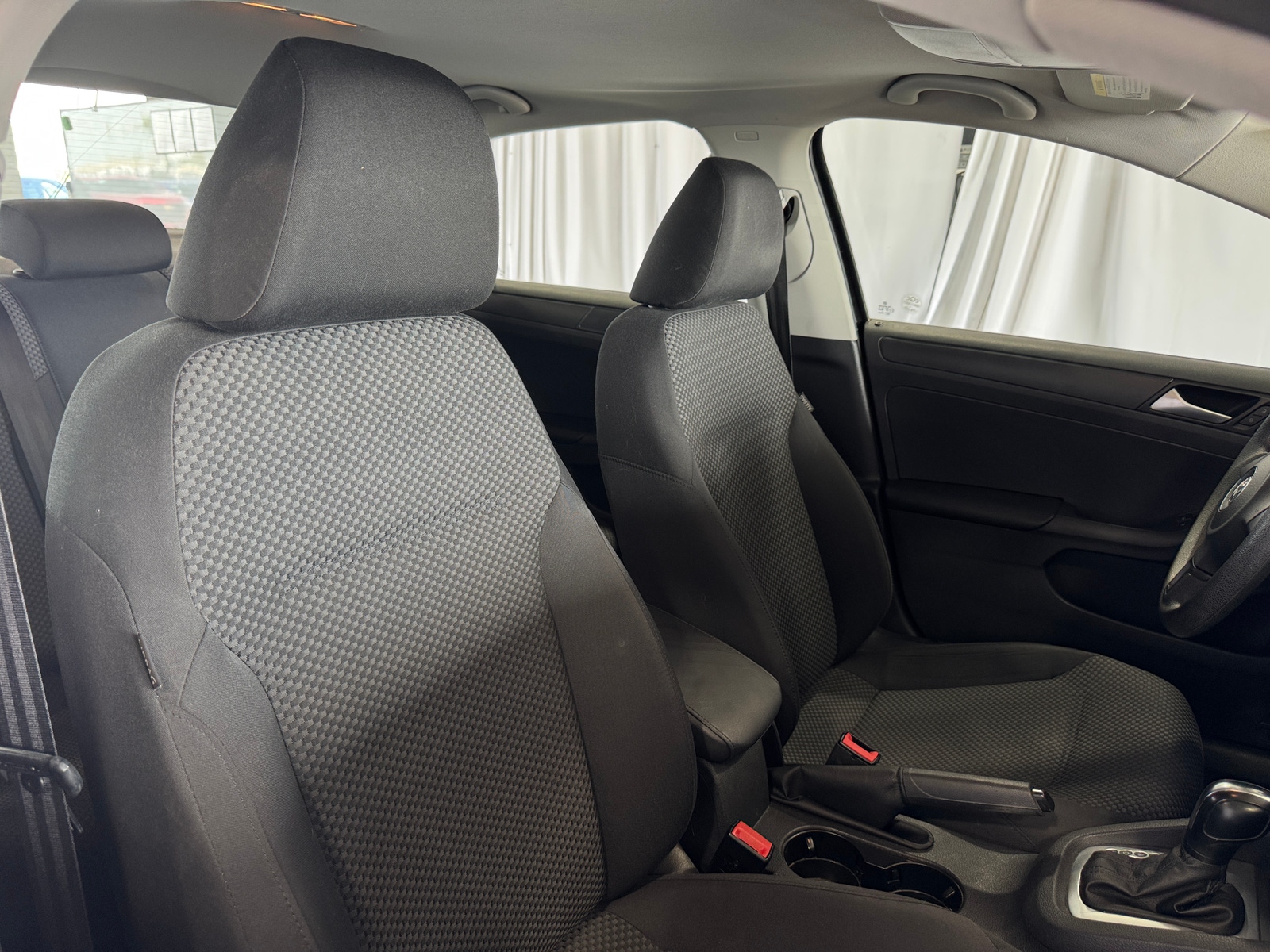 Thumbnail: 2014 Volkswagen Jetta - 2