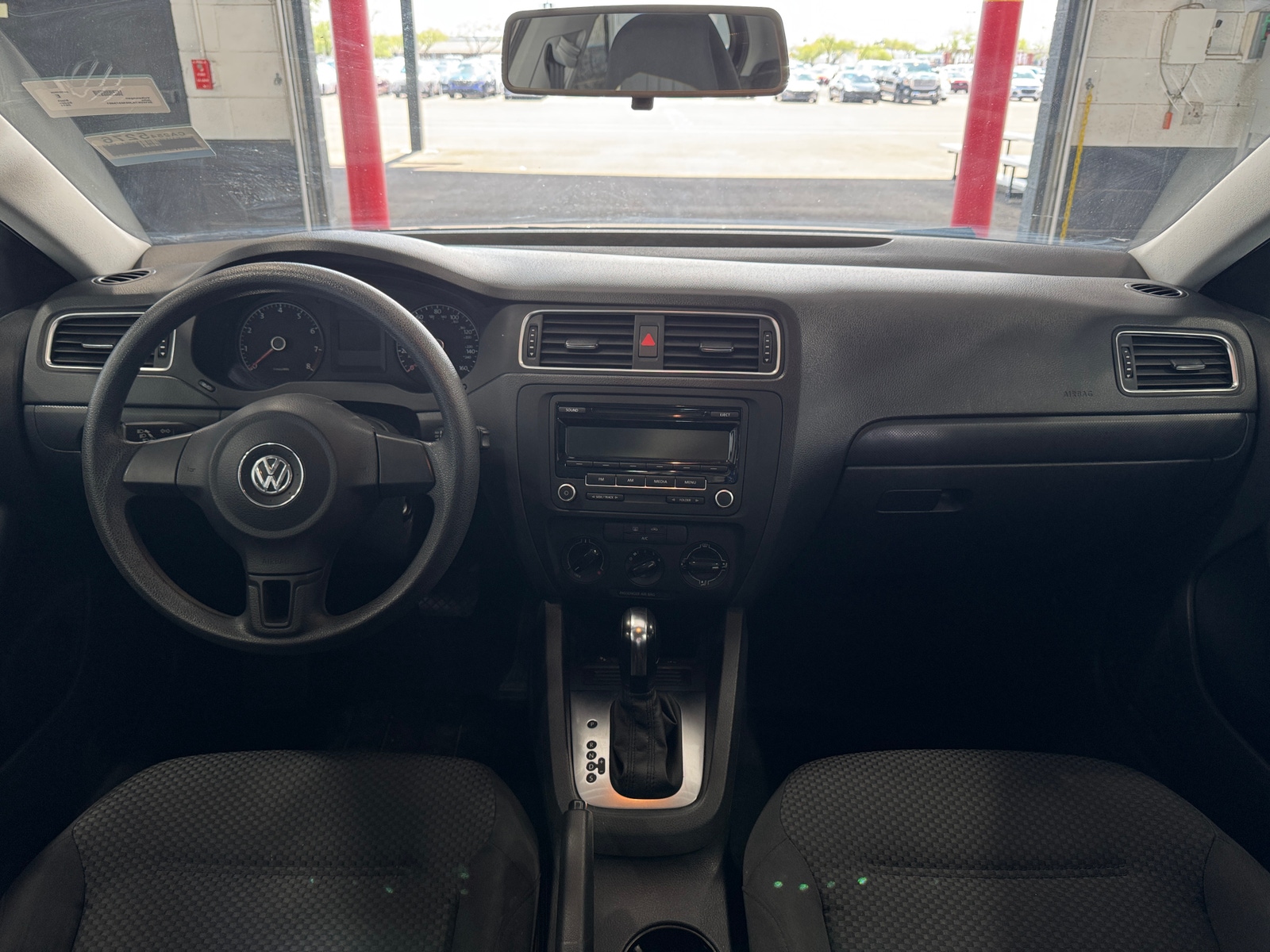 Thumbnail: 2014 Volkswagen Jetta - 3