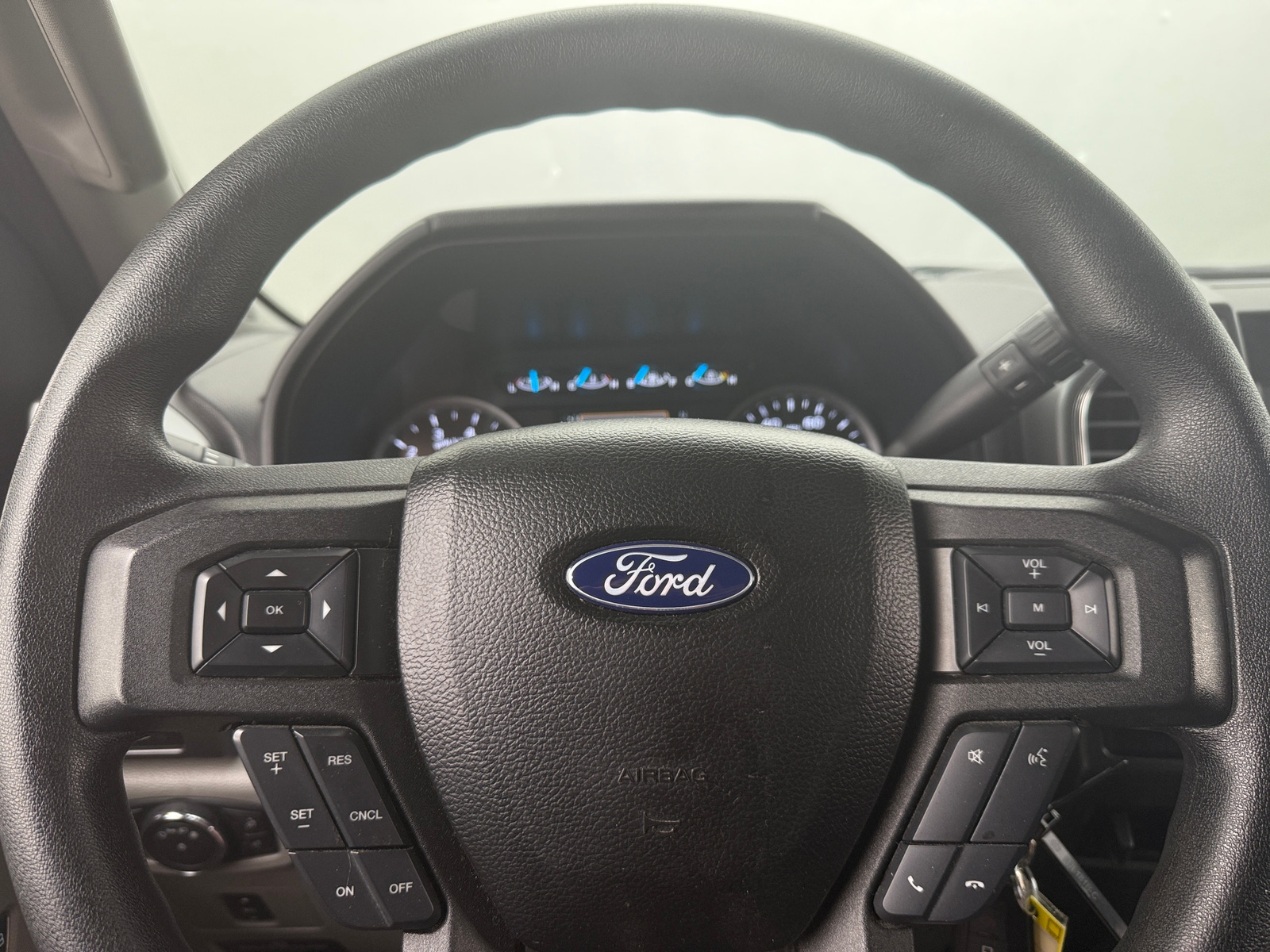 Thumbnail: 2017 Ford Econoline - 5