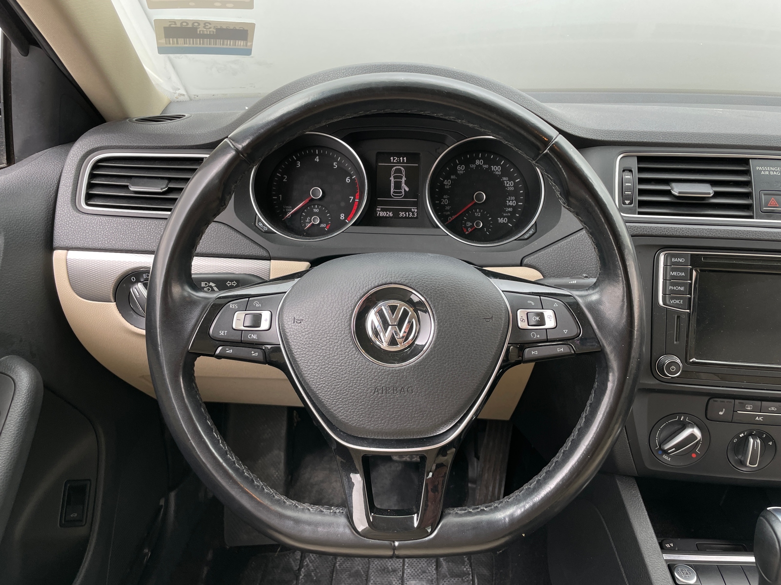 Thumbnail: 2017 Volkswagen Jetta - 4