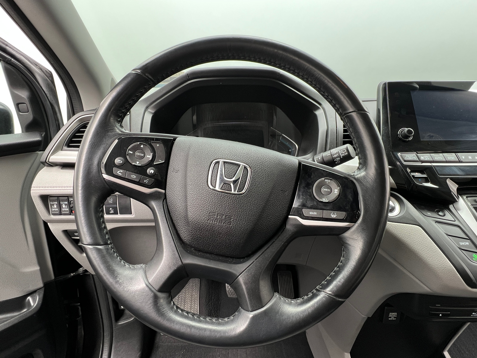 Thumbnail: 2018 Honda Odyssey - 4