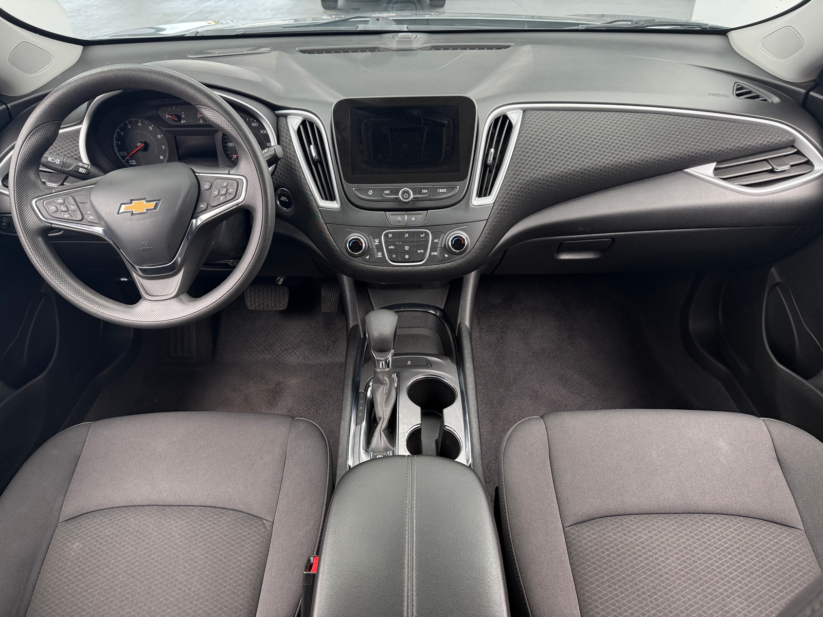 Thumbnail: 2023 Chevrolet Malibu - 3