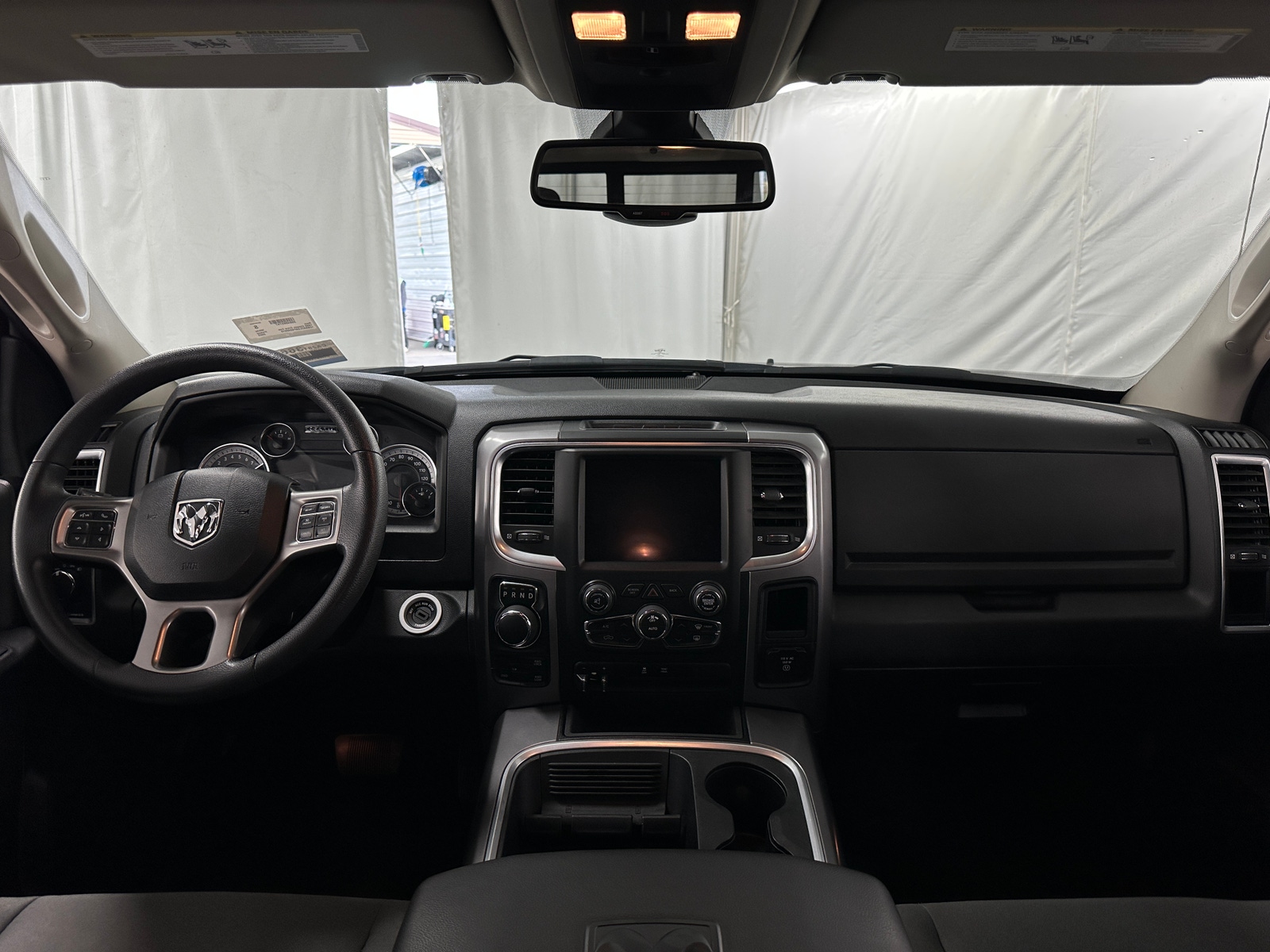 Thumbnail: 2023 RAM 1500 Classic - 3