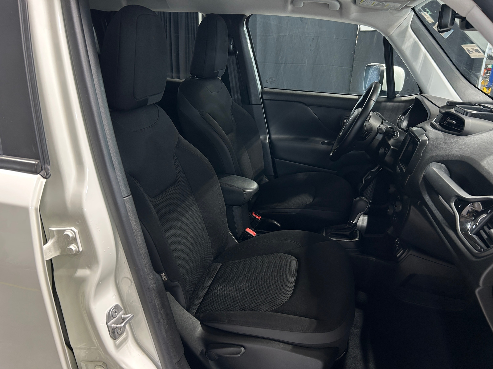 Thumbnail: 2018 Jeep Renegade - 2