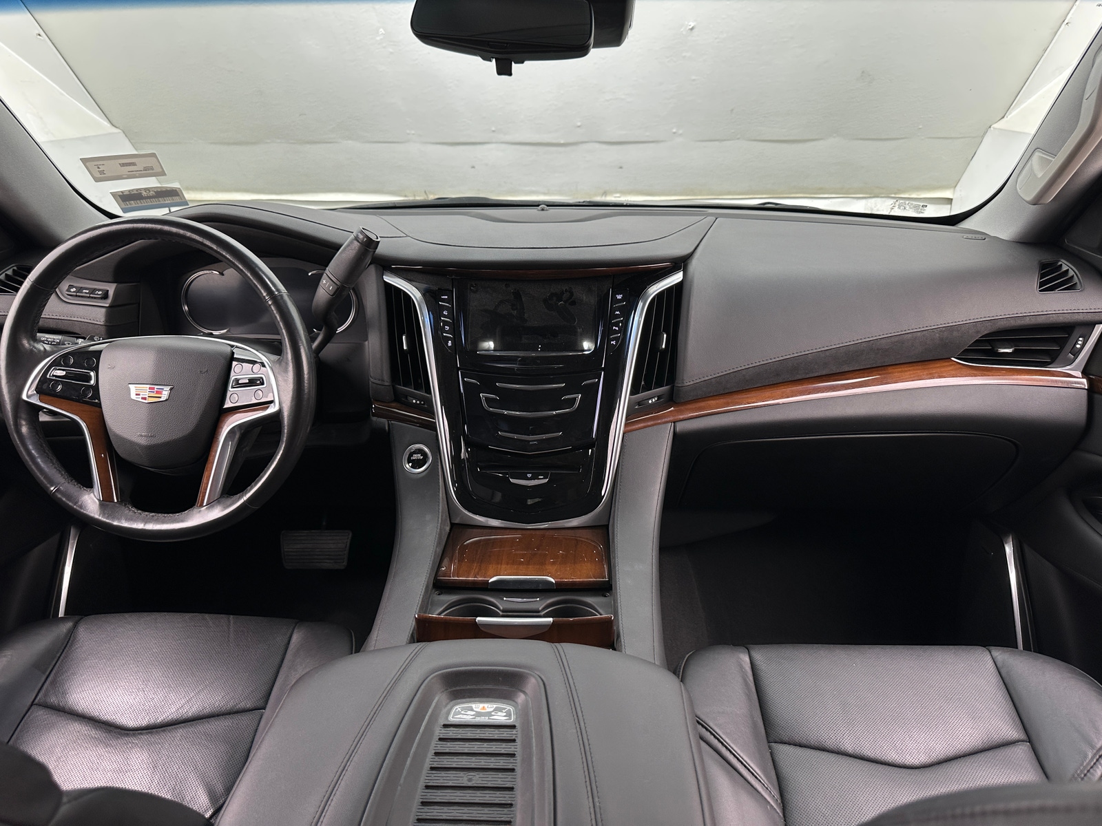 Thumbnail: 2019 Cadillac Escalade - 2