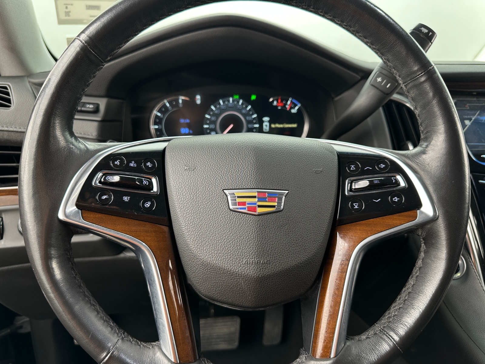 Thumbnail: 2019 Cadillac Escalade - 4