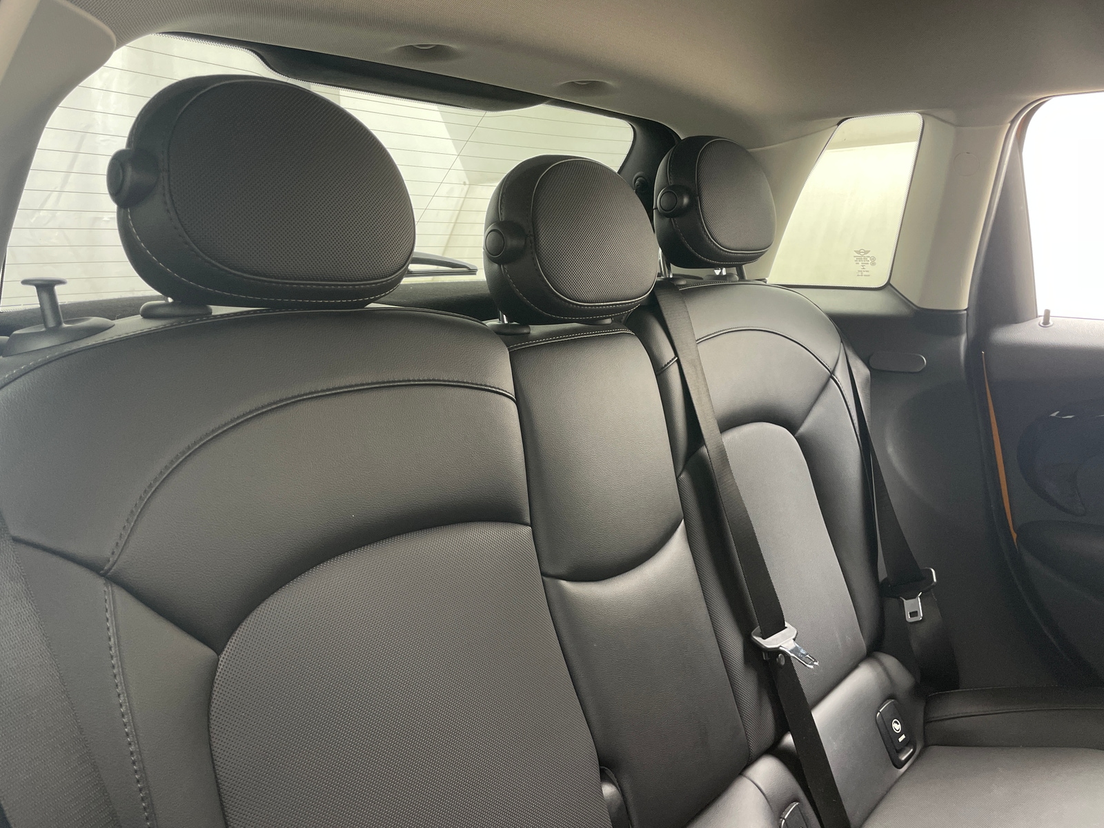 Thumbnail: 2015 MINI Cooper Hardtop - 5