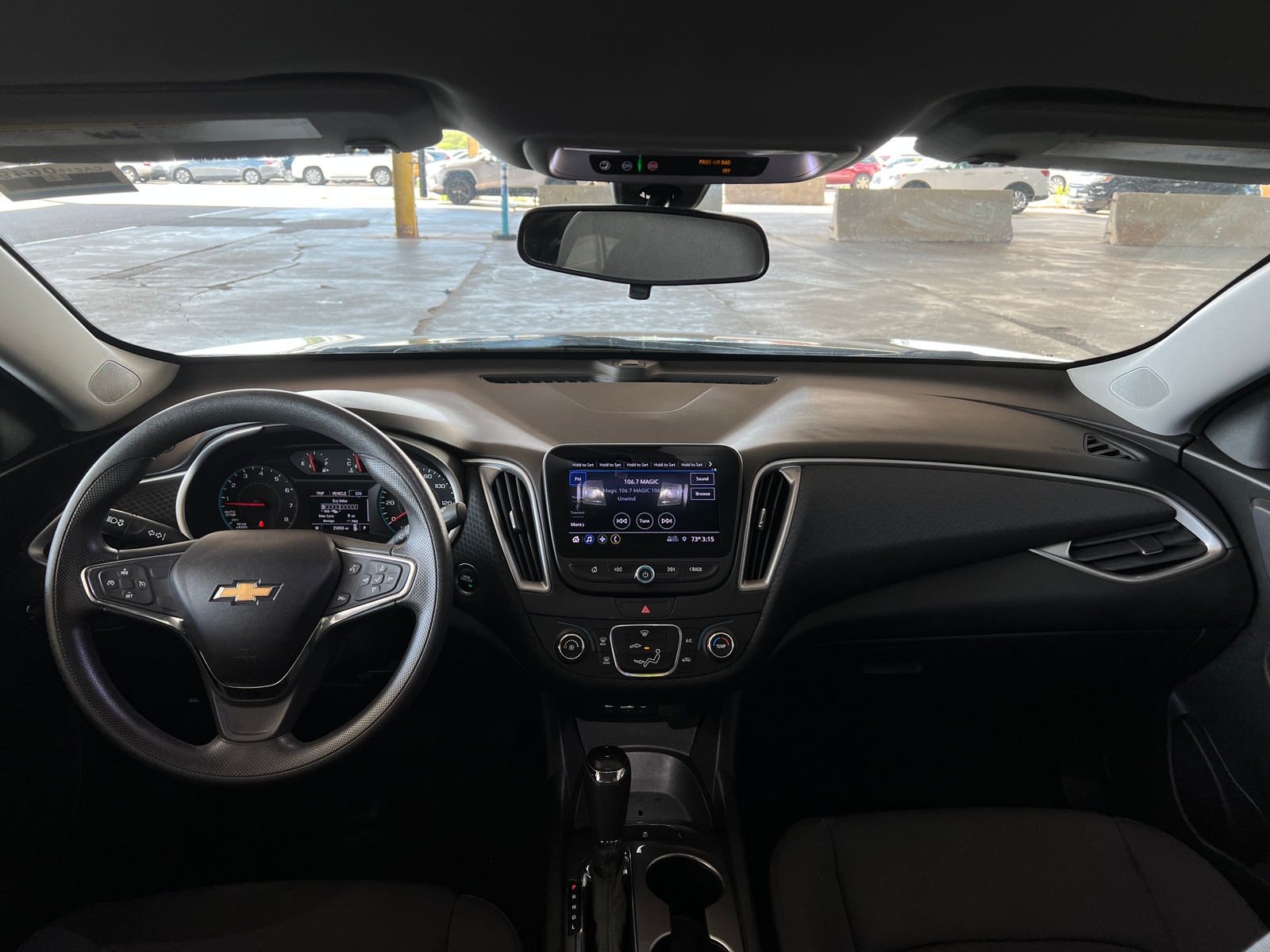 Thumbnail: 2019 Chevrolet Malibu - 3