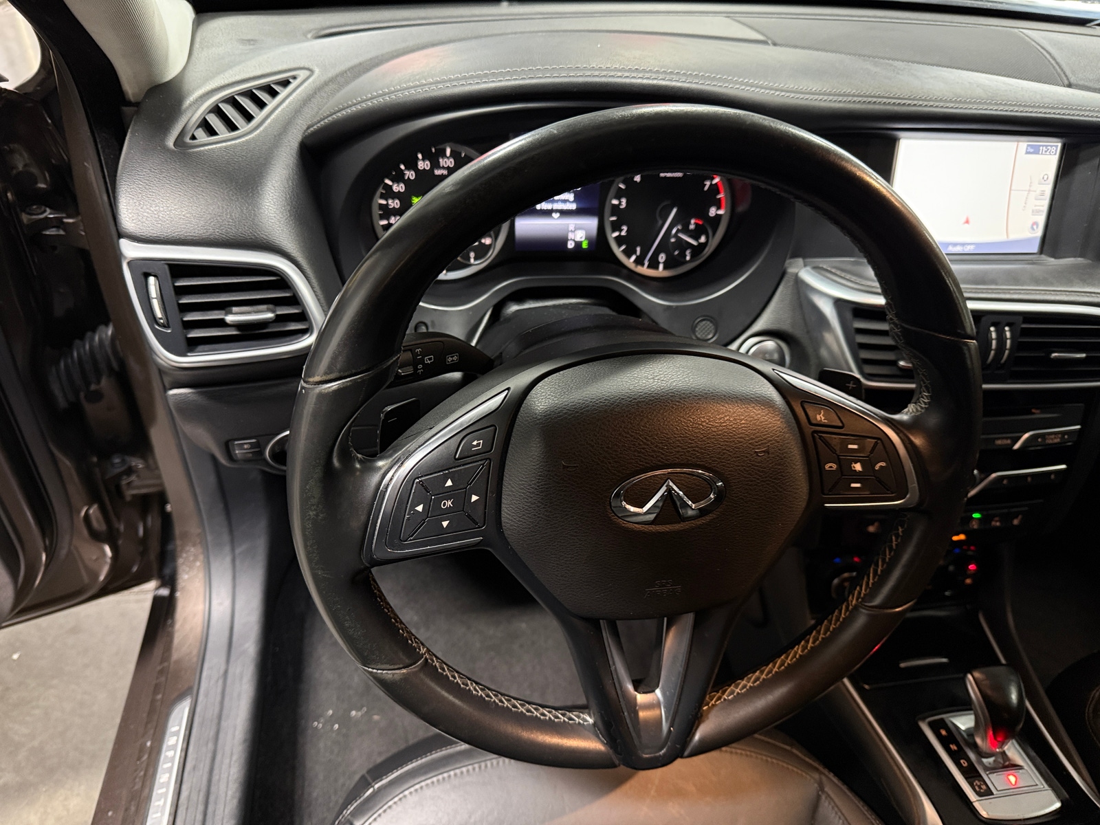 Thumbnail: 2018 INFINITI QX30 - 4