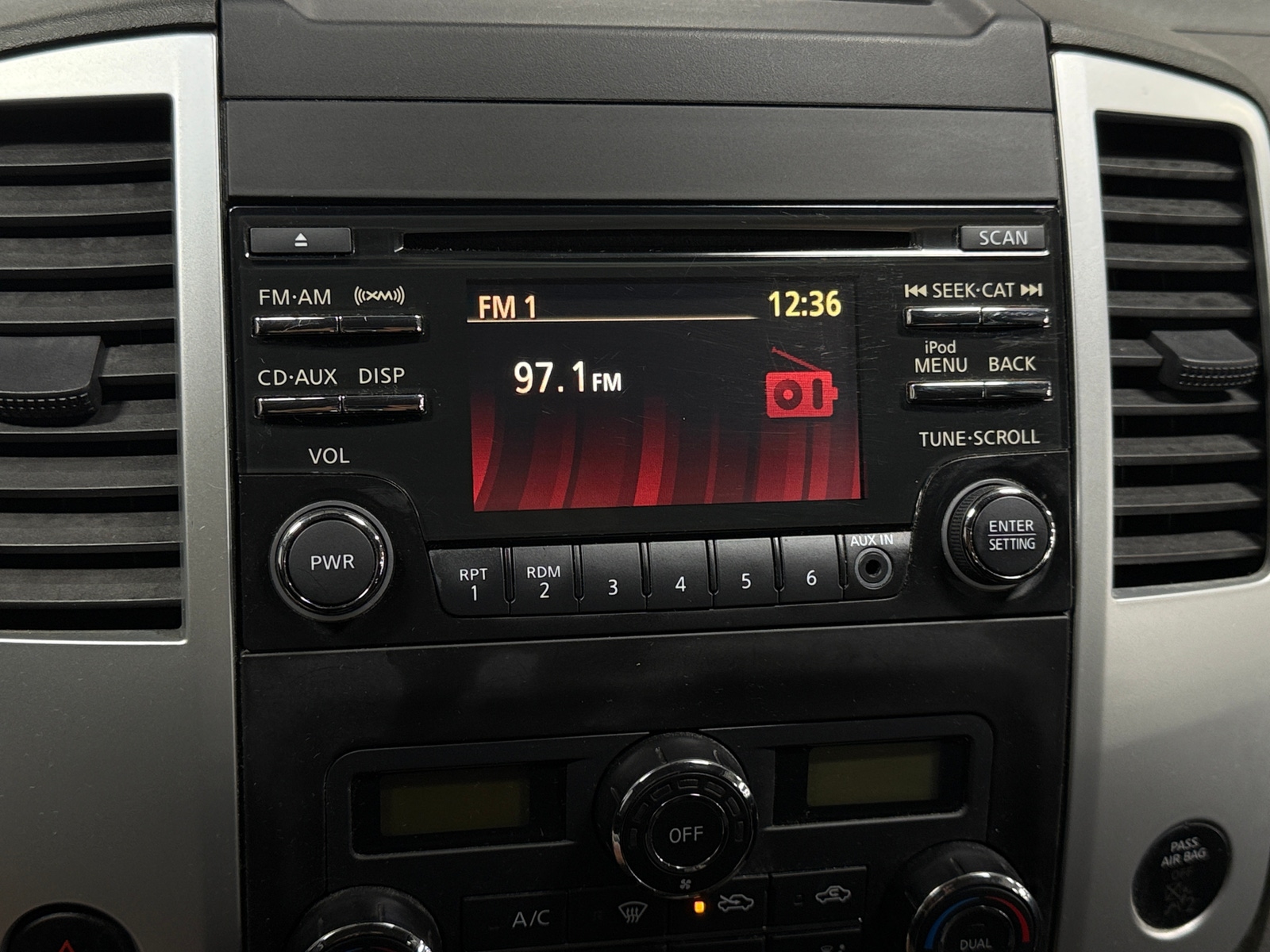 Thumbnail: 2013 Nissan Frontier - 4