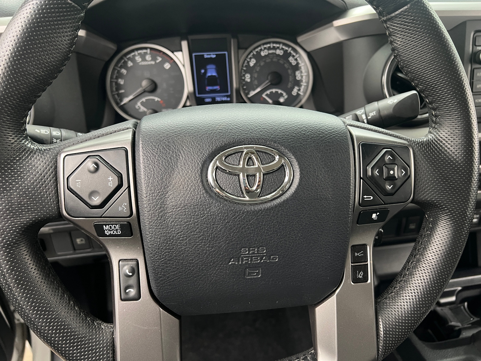 Thumbnail: 2019 Toyota Tacoma - 5