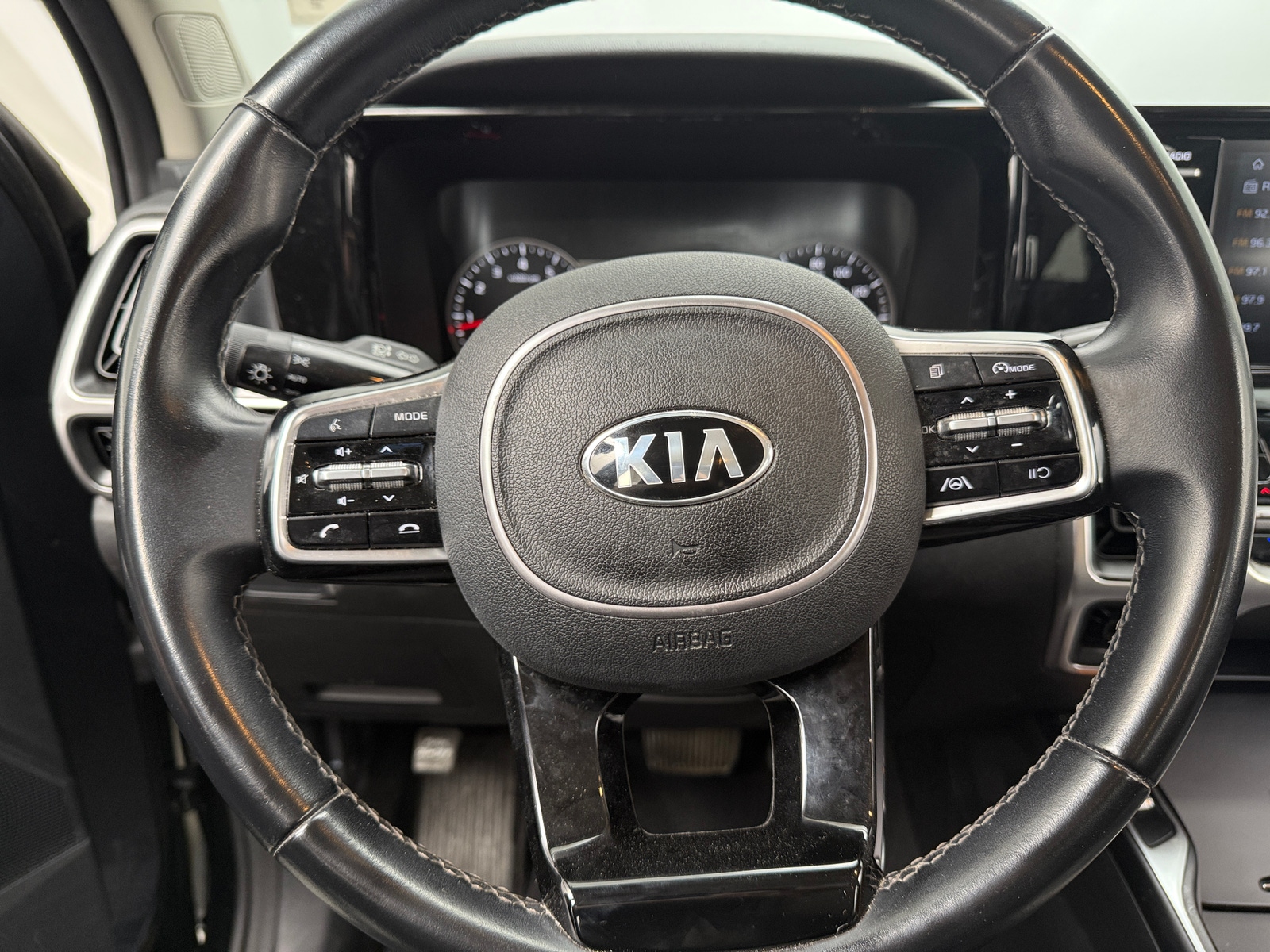Thumbnail: 2021 Kia Sorento - 4