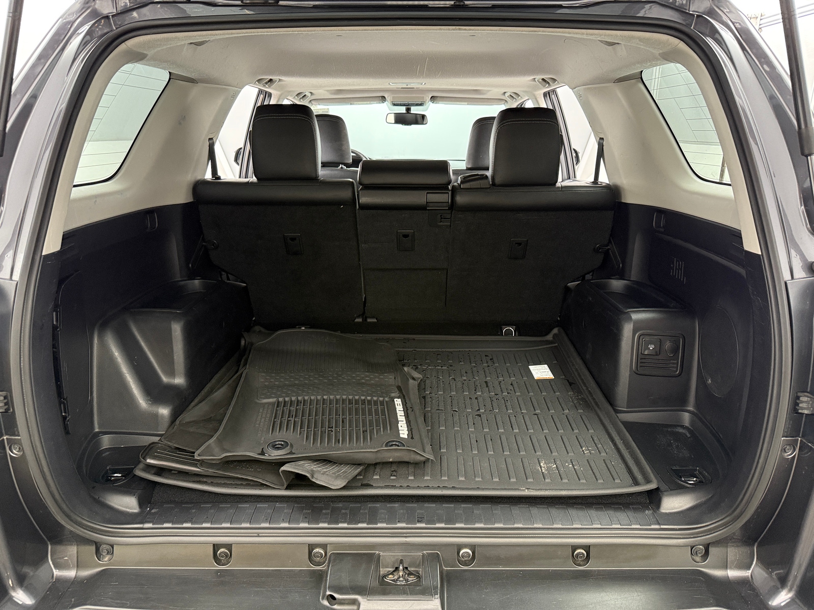 Thumbnail: 2016 Toyota 4Runner - 6