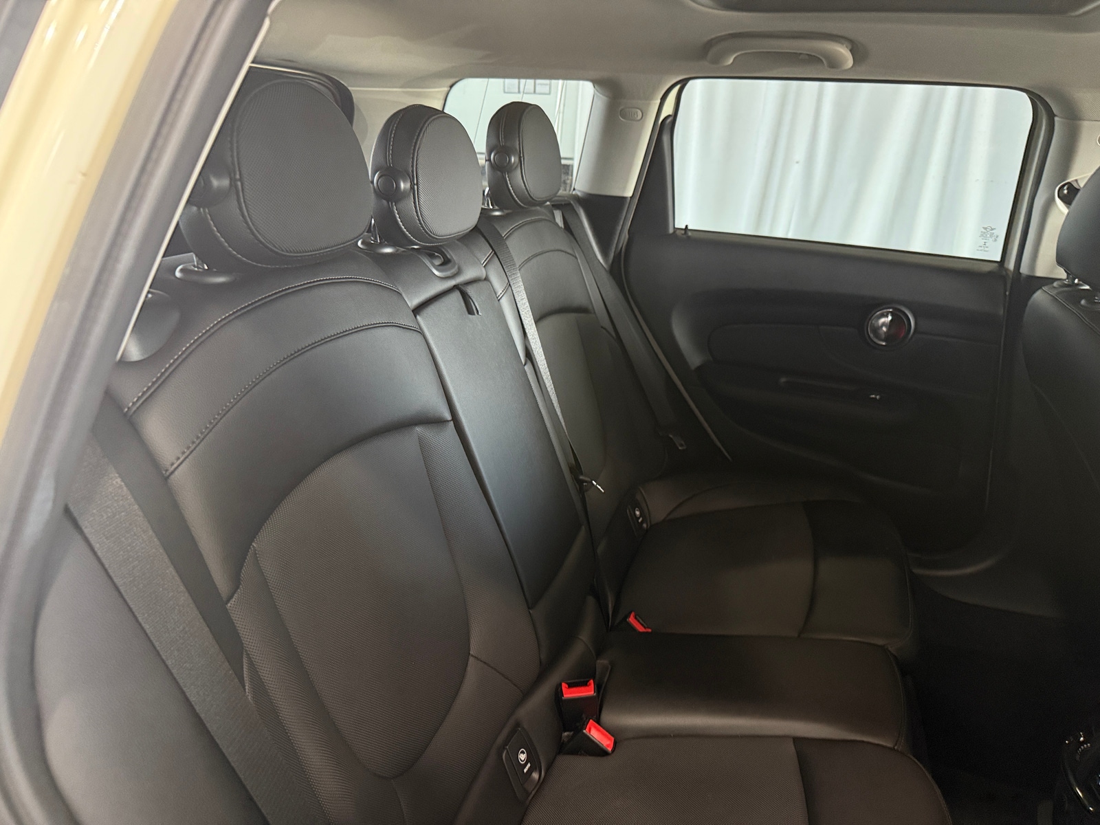 Thumbnail: 2018 MINI Cooper Clubman - 5