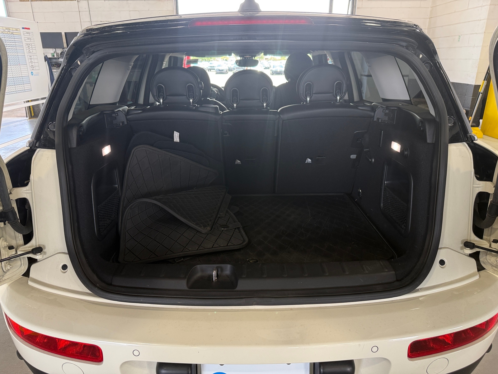 Thumbnail: 2018 MINI Cooper Clubman - 6