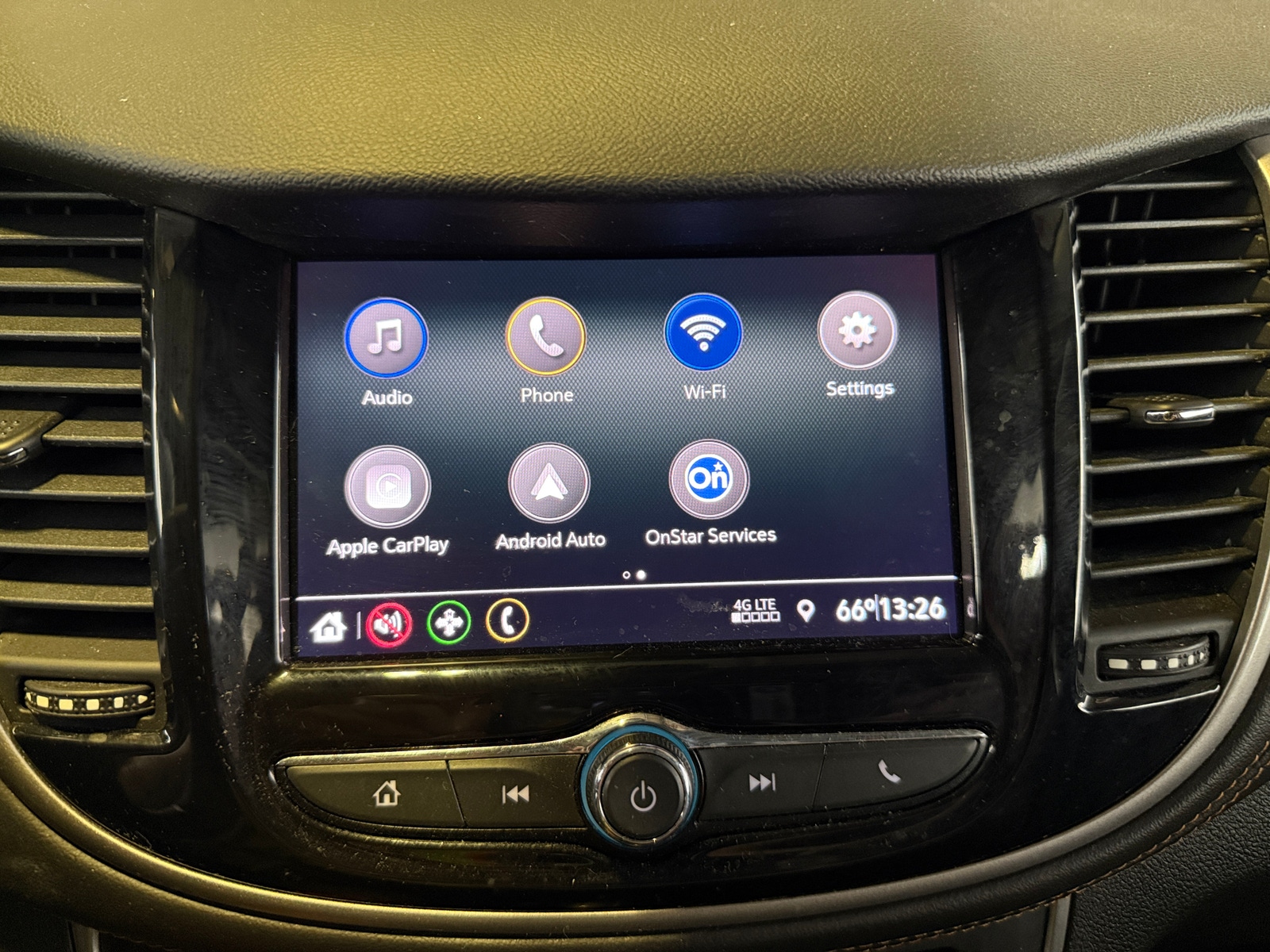 Thumbnail: 2020 Chevrolet Trax - 3