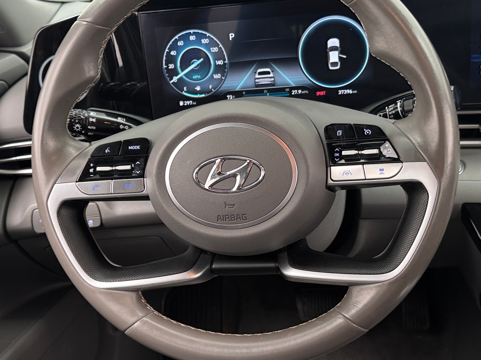 Thumbnail: 2023 Hyundai Elantra - 5