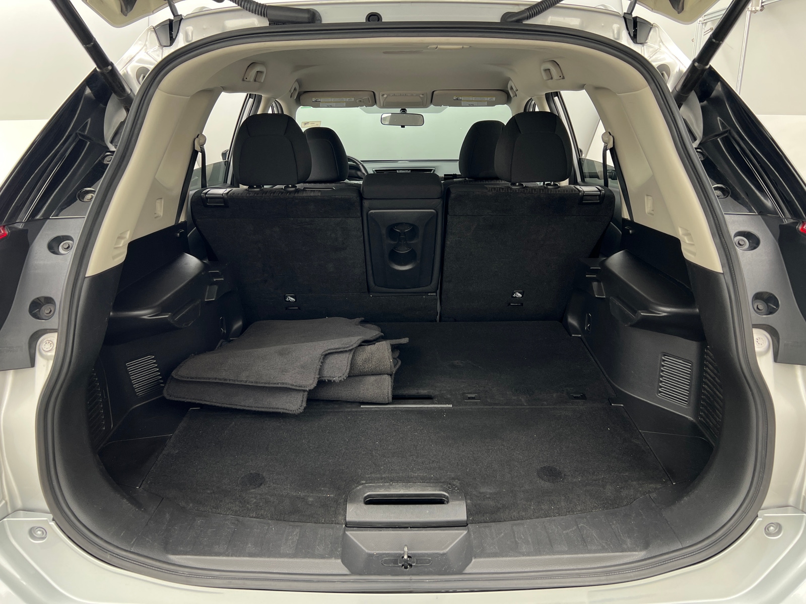 Thumbnail: 2018 Nissan Rogue - 7