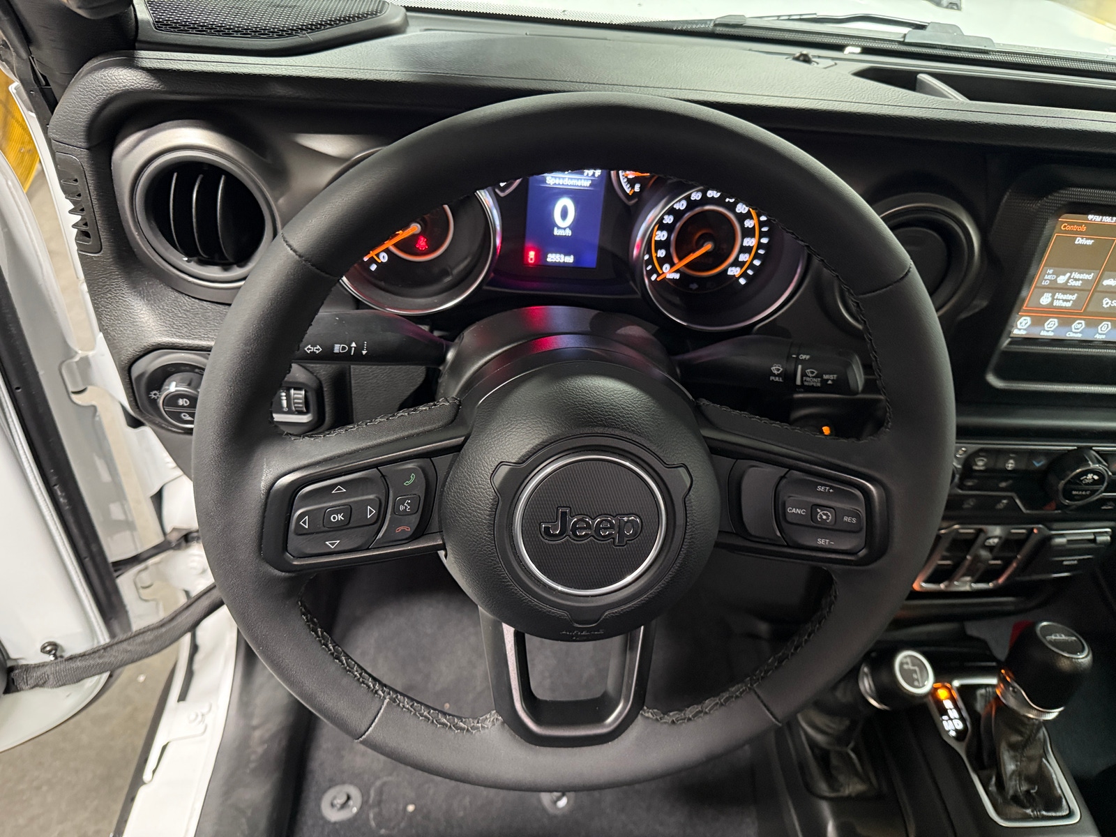 Thumbnail: 2023 Jeep Gladiator - 5